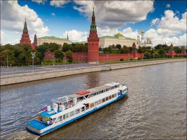 04 ноября 2026 "Москва-Сити+Гранд-круиз на музыкальном теплоходе с ужином"