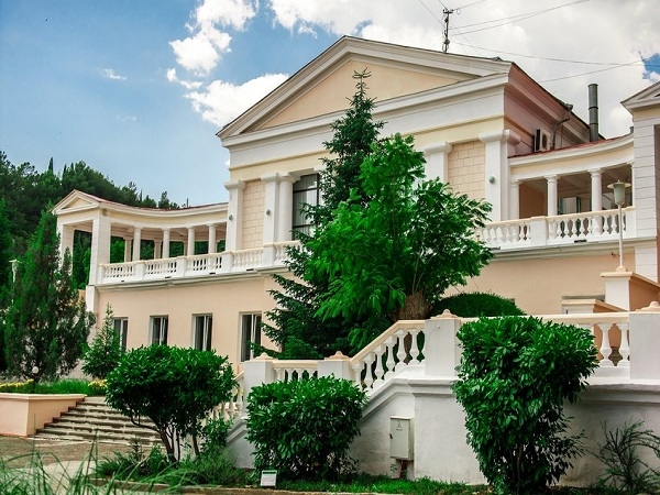 Санаторий «Алушта»  - Крым, Алушта